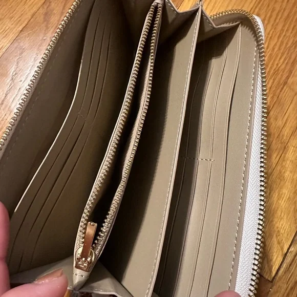 Coach White Wristlet Wallet - Picture 2 of 11